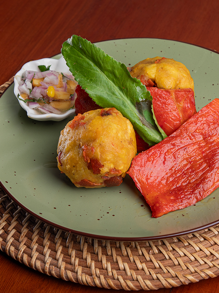 TACACHO CON CECINA