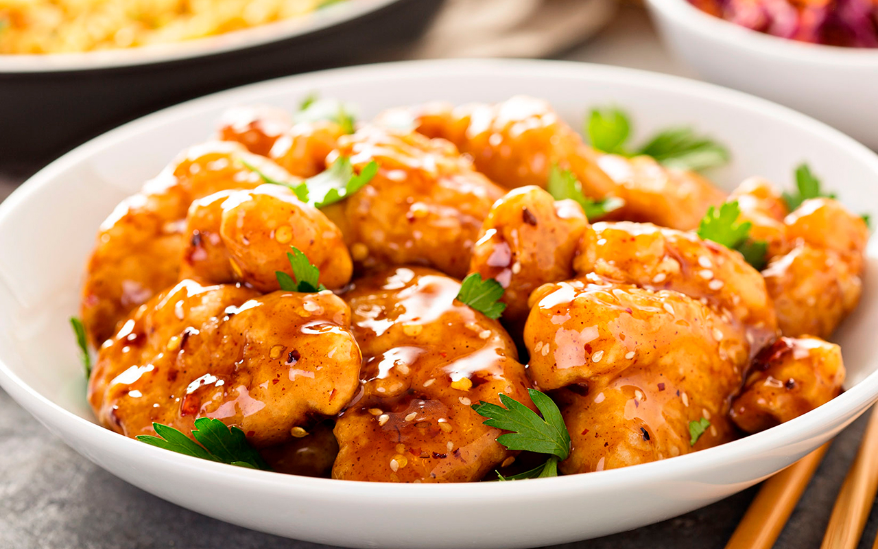 Pollo con aderezo oriental