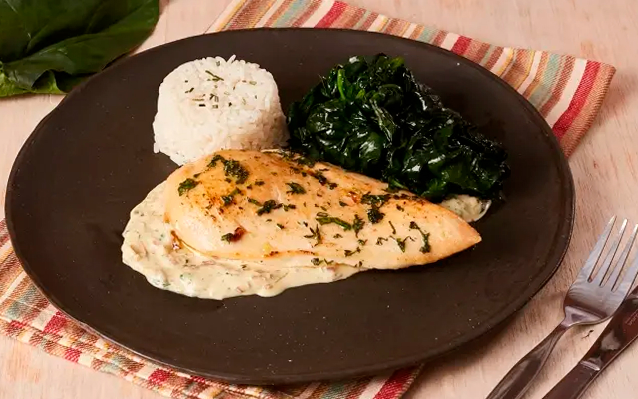 Pollo con aderezo a las finas hierbas