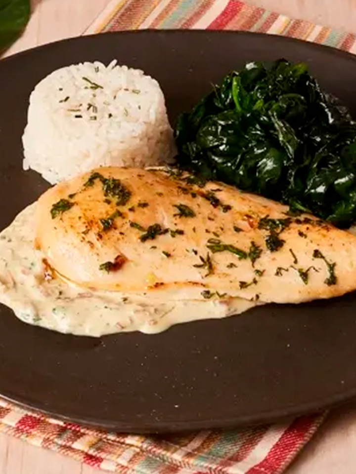 Pollo con aderezo a las finas hierbas