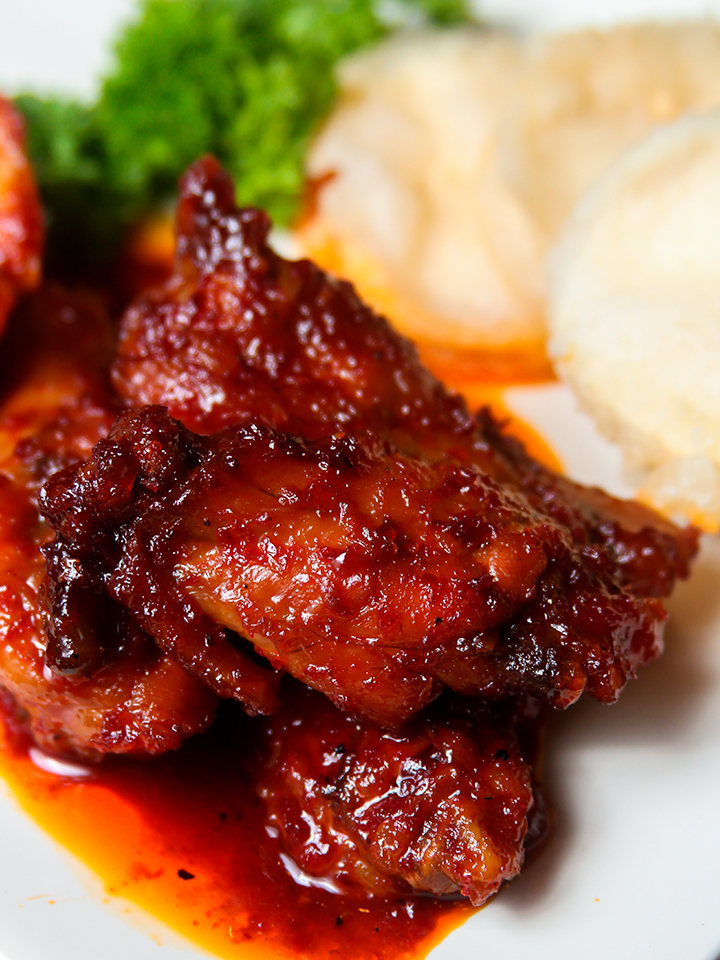 Pollo con aderezo picante